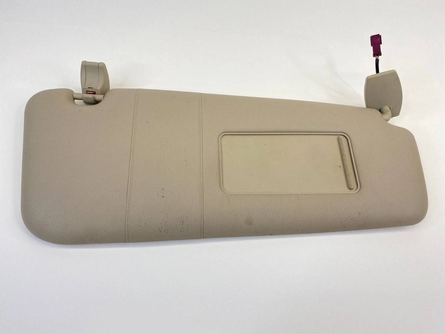 2009 2010 BMW 535I XDRIVE SUNVISOR RIGHT PASSENGER SIDE SUN VISOR SHADE ASSEMBLY