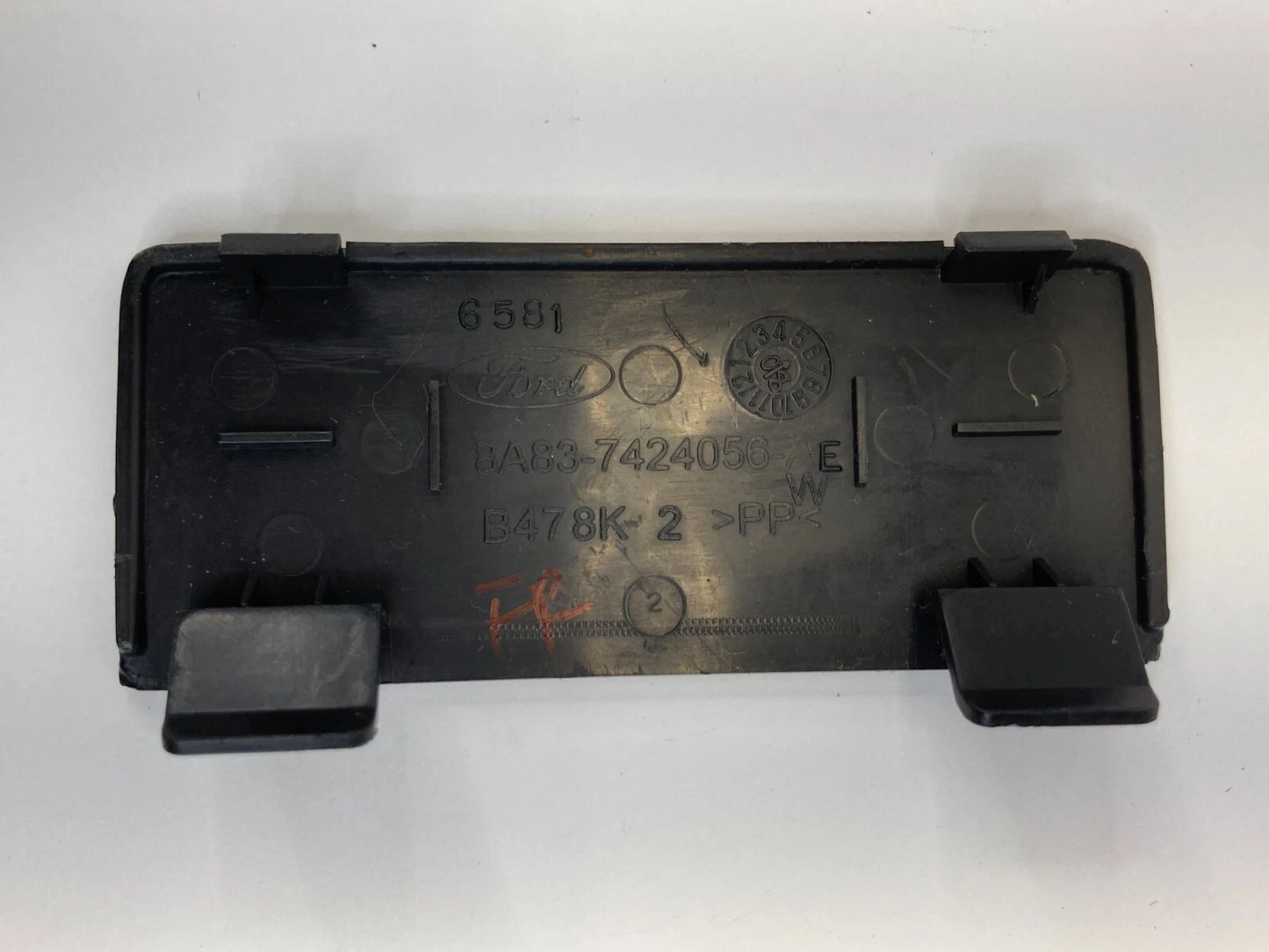 09-19 FORD FLEX FRONT RIGHT SIDE INNER DOOR PANEL SCREW CAP COVER 8A83-7424056AE