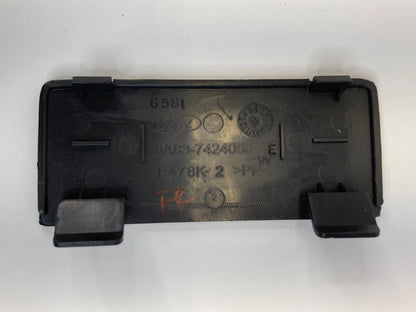 09-19 FORD FLEX FRONT RIGHT SIDE INNER DOOR PANEL SCREW CAP COVER 8A83-7424056AE