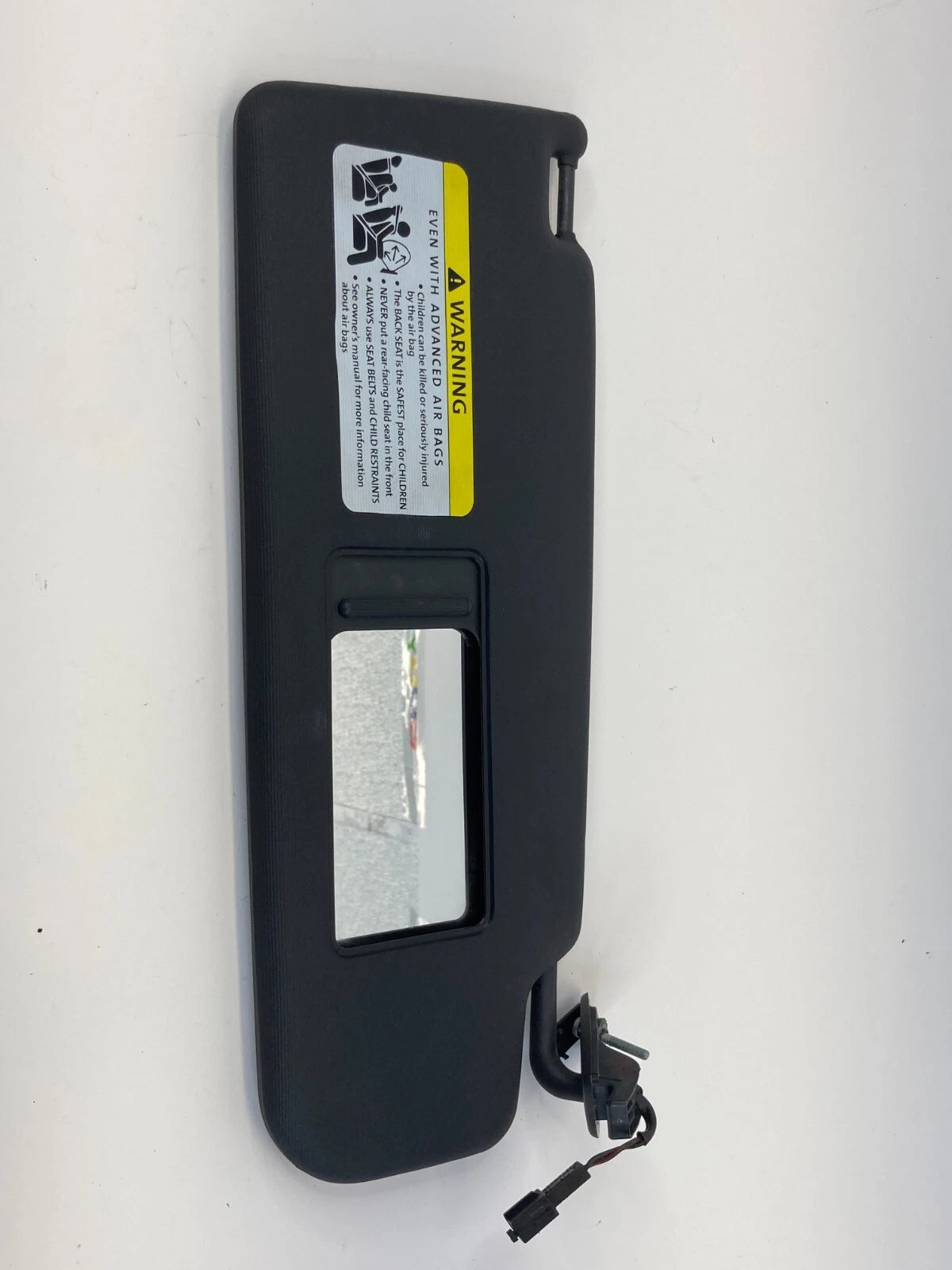 2006-2009 VOLKSWAGEN GTI RIGHT PASSENGER SIDE SUNVISOR SUN VISOR SHADE W/ MIRROR