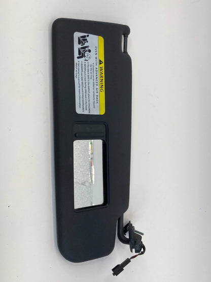 2006-2009 VOLKSWAGEN GTI RIGHT PASSENGER SIDE SUNVISOR SUN VISOR SHADE W/ MIRROR