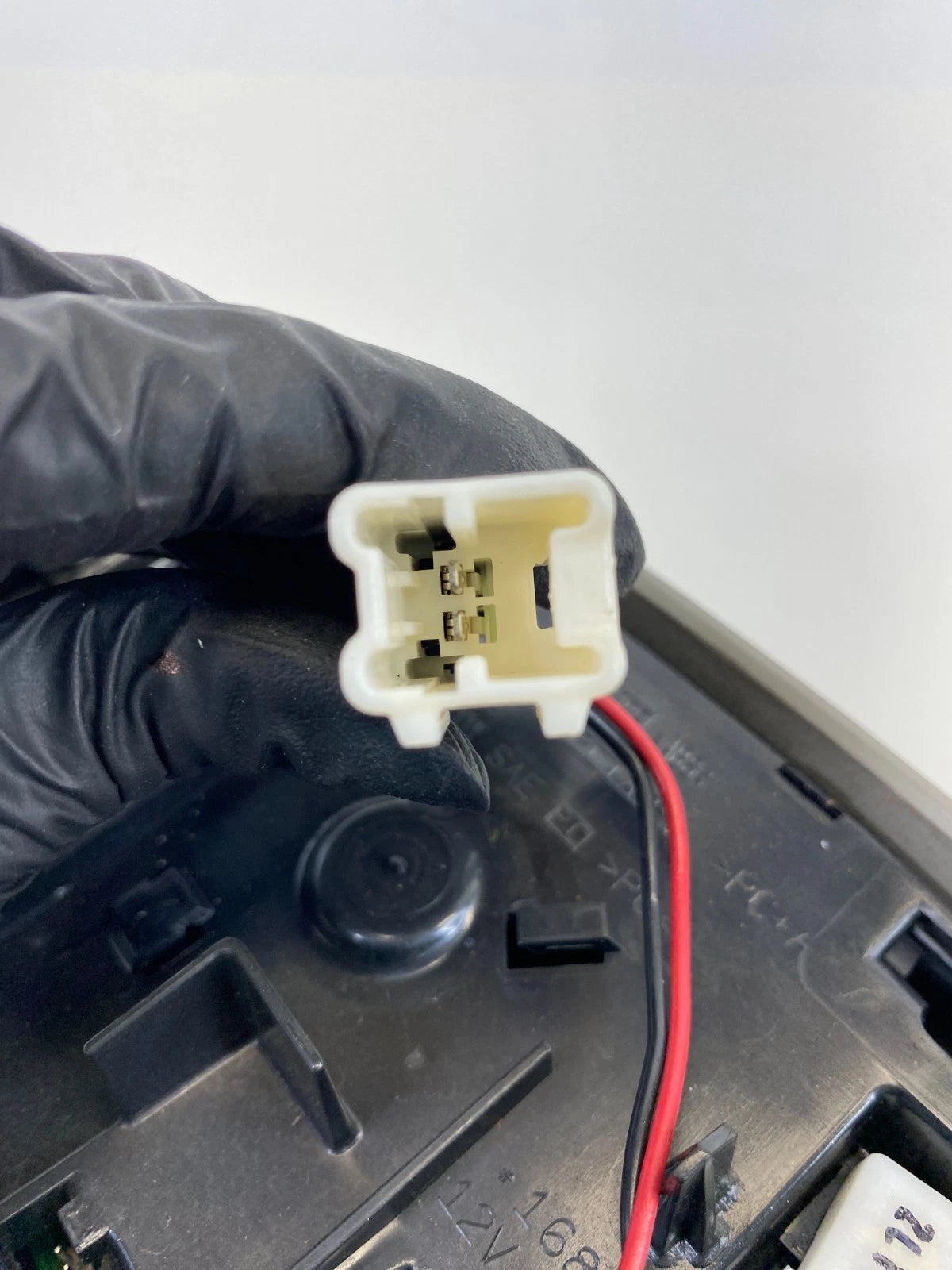 2002-2004 NISSAN XTERRA OVERHEAD DOME LIGHT LAMP MAP 26430-9Z540 OEM