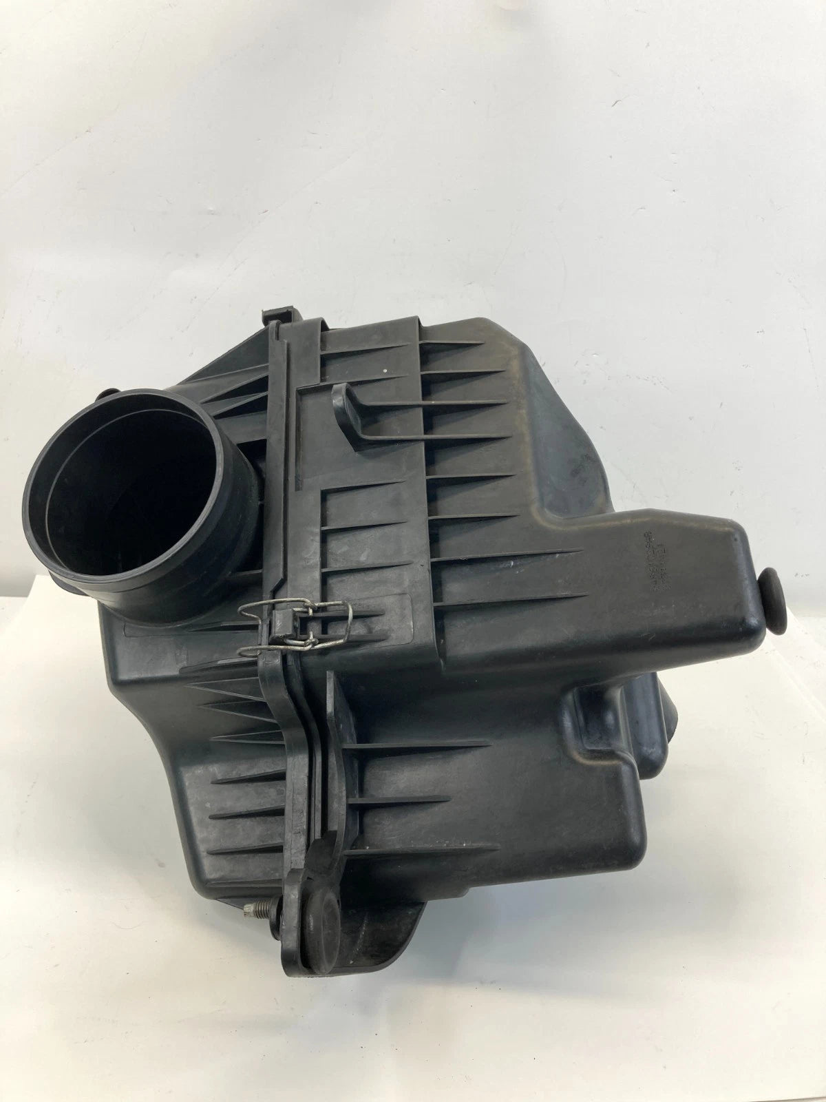 11-16 CHRYSLER TOWN & COUNTRY 3.6L AIR FILTER INTAKE CLEANER BOX HOUSING ASSY