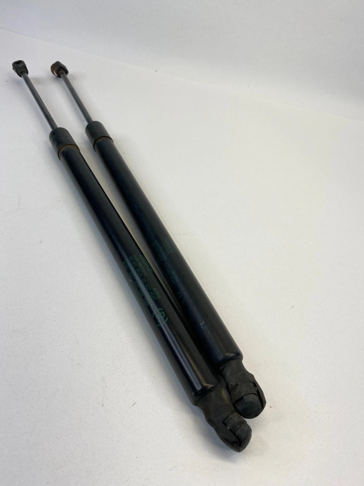 2008-2011 MERCURY MARINER REAR TRUNK HATCH LIFT CYLINDER SUPPORT SHOCK STRUT OEM
