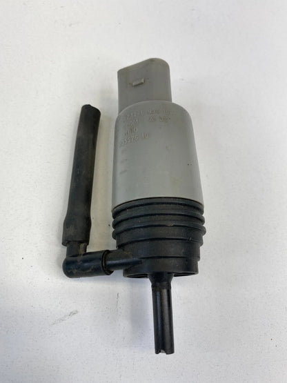 2004-2010 BMW X3 FRONT WINDSHIELD WASHER WASH PUMP 67126934159