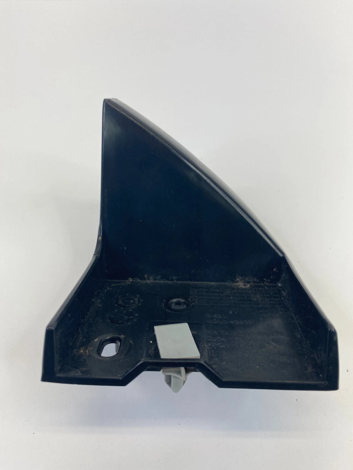 2013-2016 FORD ESCAPE RIGHT REAR TAILLIGHT MOUNTING BRACKET CJ54-17D948-A OEM