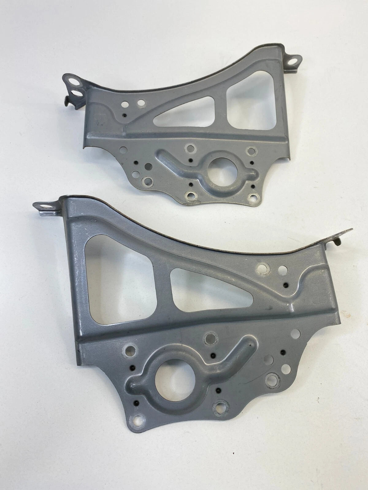 04 05 06 07 08 09 TOYOTA PRIUS CENTER DASH RADIO MOUNT BRACKETS SET LH RH OEM