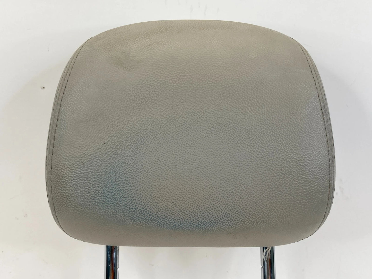 2008-2010 CHRYSLER TOWN & COUNTRY FRONT RIGHT SEAT HEADREST UNIT OEM FACTORY