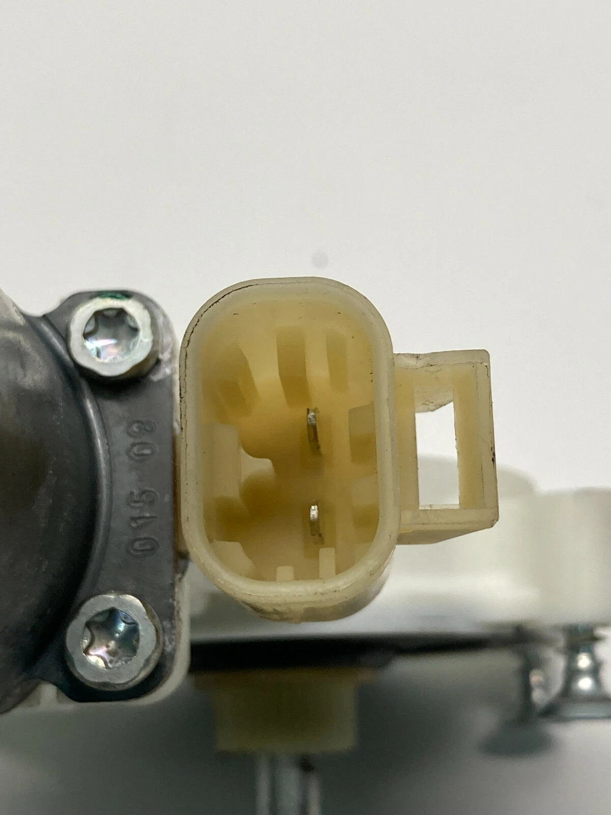 05-10 PONTIAC G6 SEDAN FRONT RIGHT PASSENGER DOOR WINDOW POWER MOTOR 0130822249