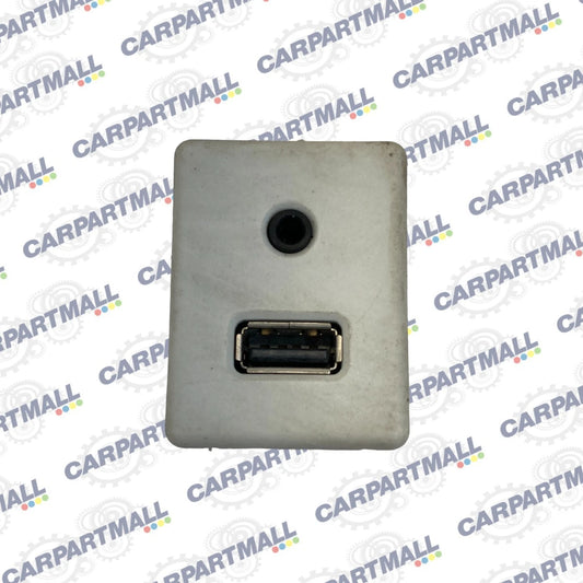 2012-2017 GMC TERRAIN CENTER CONSOLE AUDIO AUXILIARY JACK USB PORT 22836649 OEM