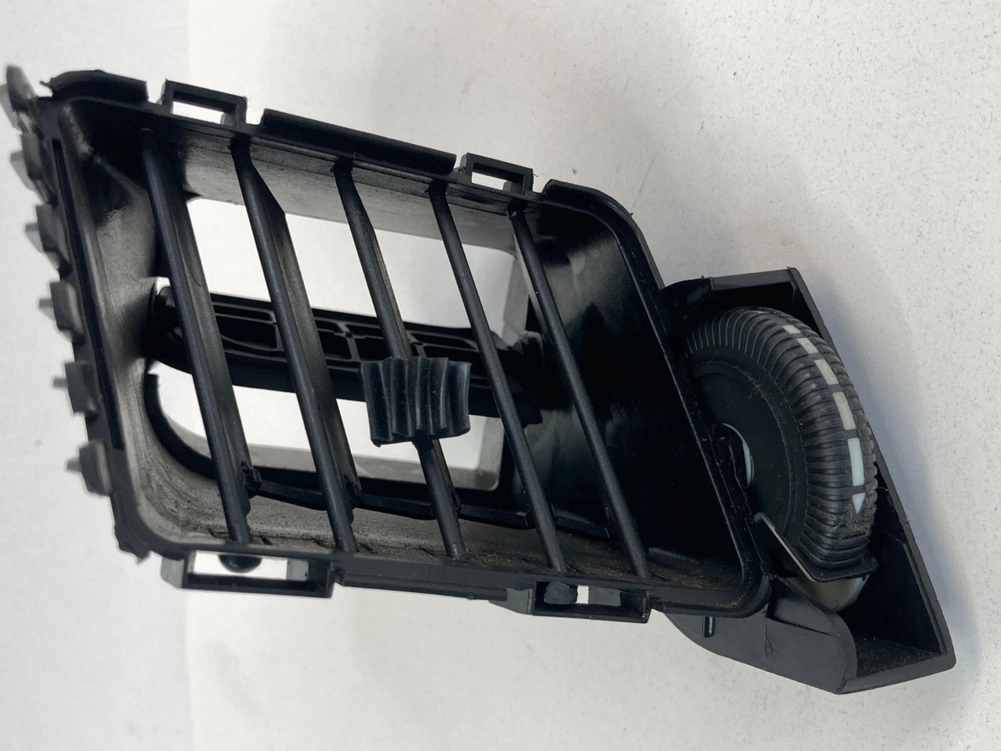 03-09 MERCEDES BENZ E320 DASH LEFT SIDE AIR VENT GRILL GRILLE OUTER 2118301154