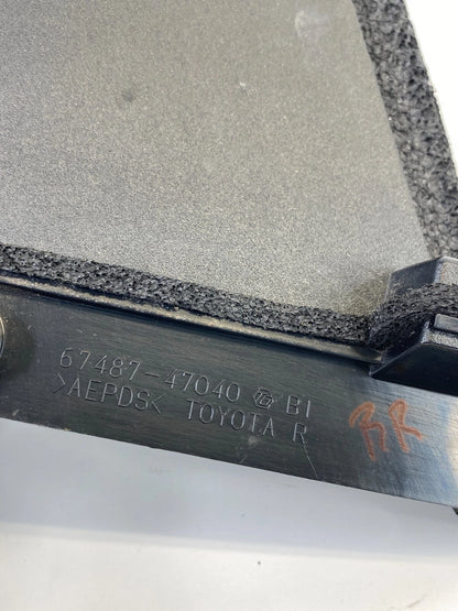 2010-2015 TOYOTA PRIUS REAR RIGHT PASSENGER DOOR OUTER CORNER COVER 67487-47040