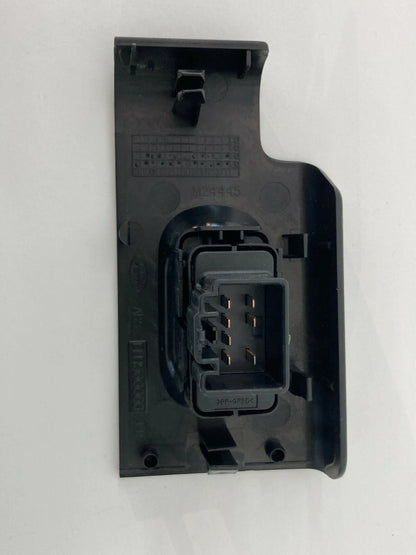 2004 2005 LAND ROVER FREELANDER REAR RIGHT SIDE WINDOW SWITCH W/ BEZEL ELH500060