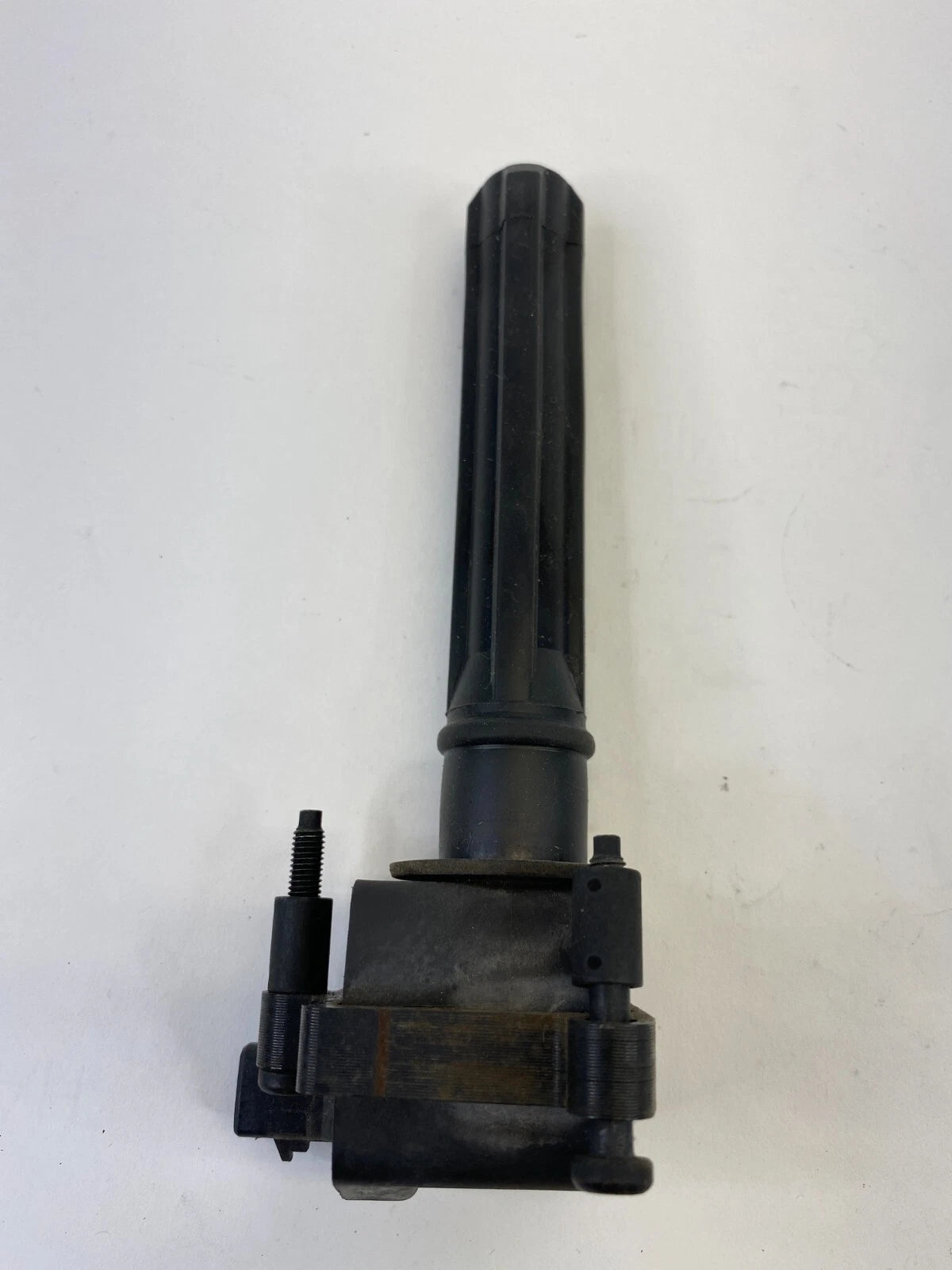 2005 05 DODGE MAGNUM 3.5L A/T ENGINE DIRECT IGNITION COIL IGNITER 04609088A OEM
