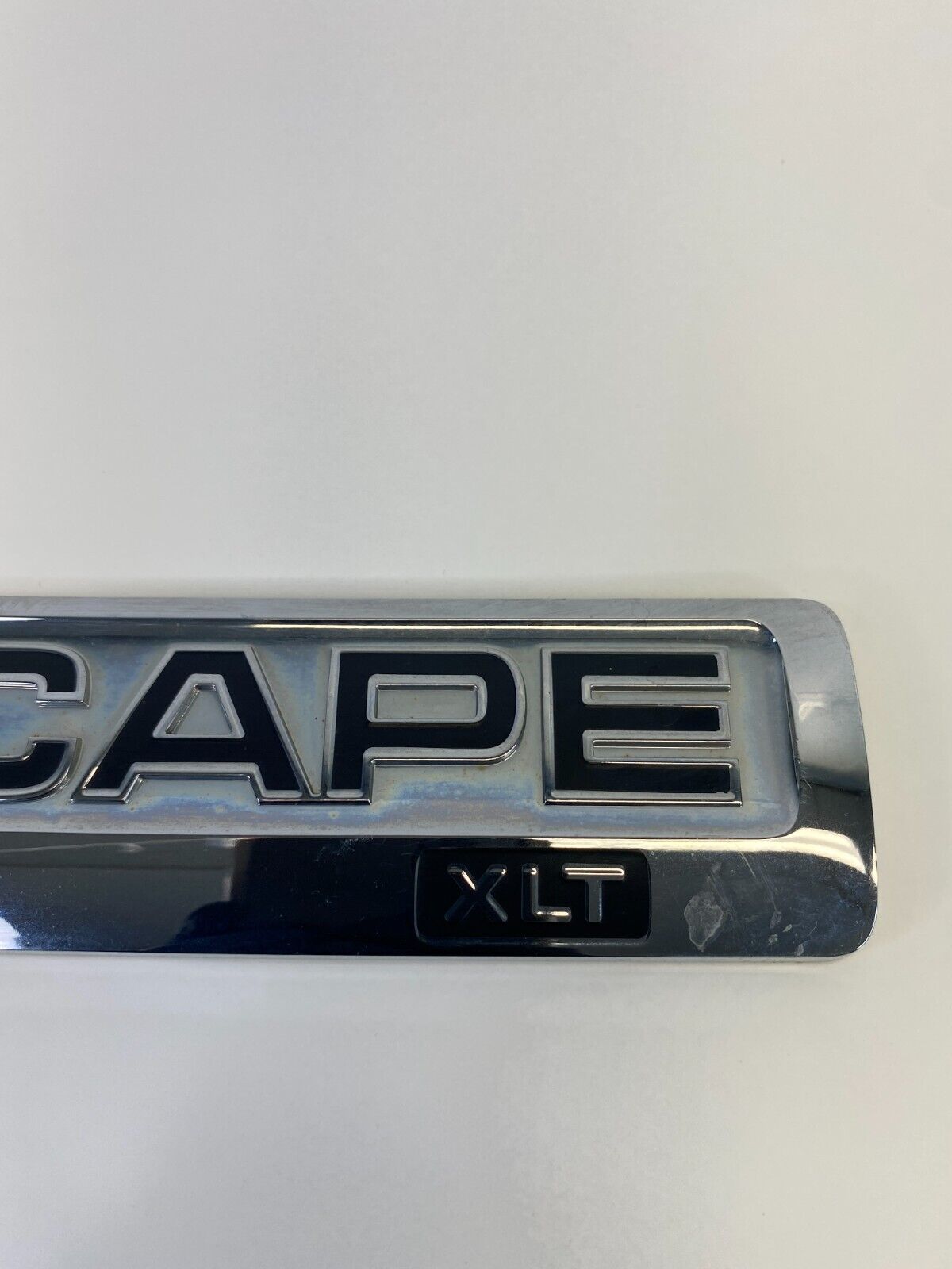 08-12 Ford Escape XLT Rear Trunk Hatch Lid Emblem Badge Logo 8L84-7843156-AA OEM