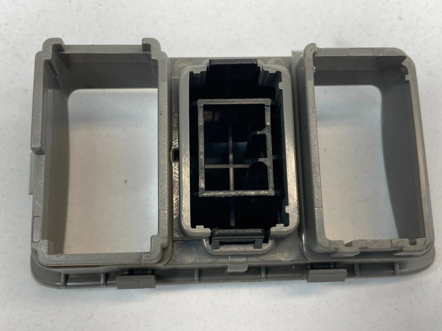 2006-2012 KIA SEDONA LEFT SIDE INSTRUMENT PANEL SWITCH COVER BEZEL TRIM OEM