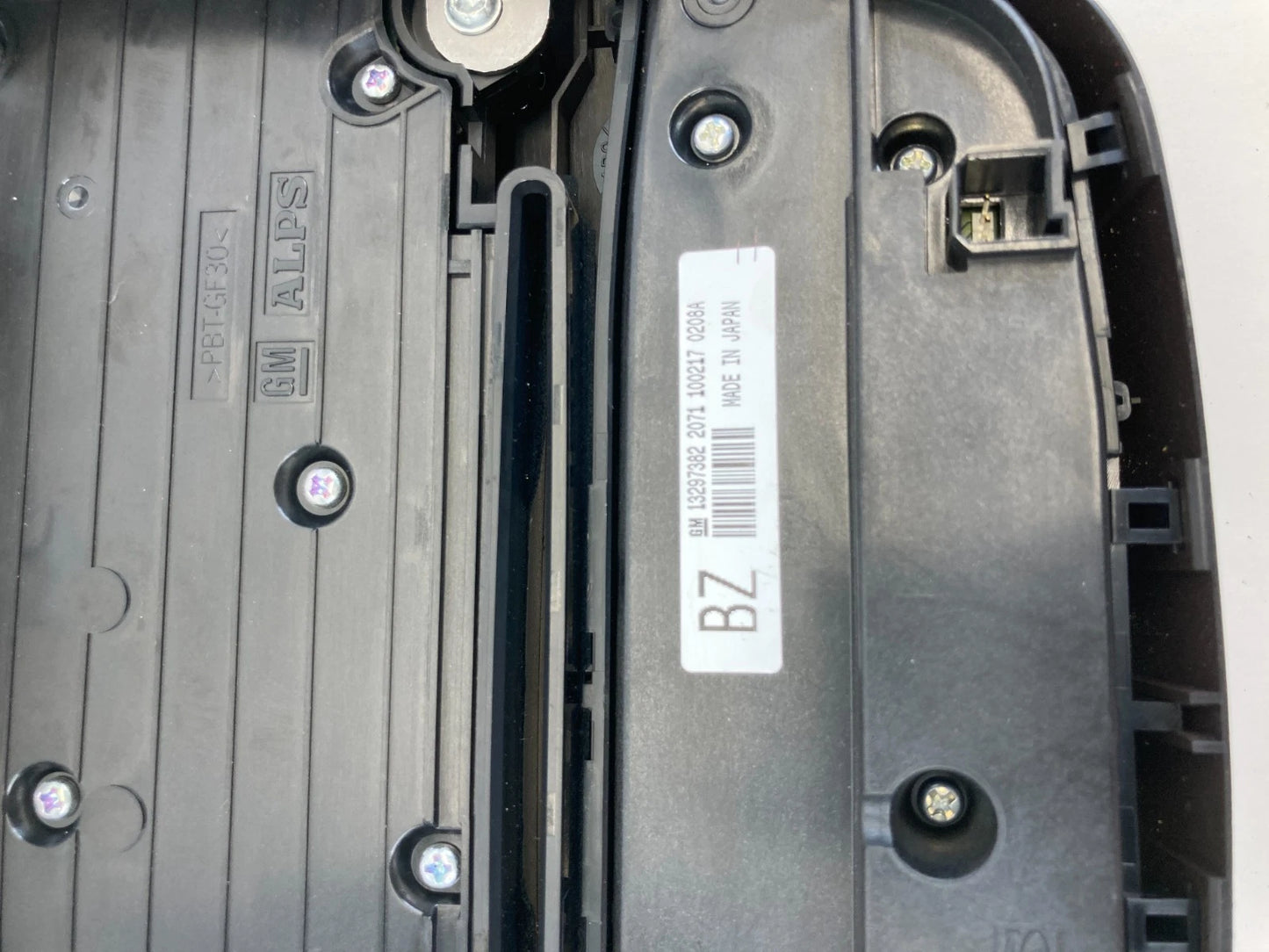 2011-2013 Buick Regal Radio CD Player AC Air Climate Control Panel 13297382 OEM