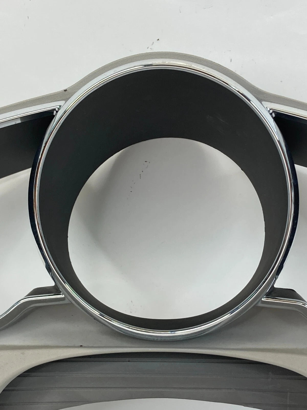 08-12 CHEVROLET MALIBU SPEEDOMETER INSTRUMENT CLUSTER BEZEL COVER TRIM AKN43900