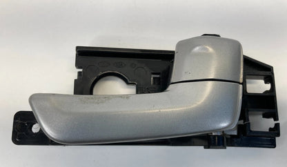 05-10 KIA SPORTAGE REAR RIGHT PASSENGER INNER DOOR HANDLE SILVER OEM 82613-1F000
