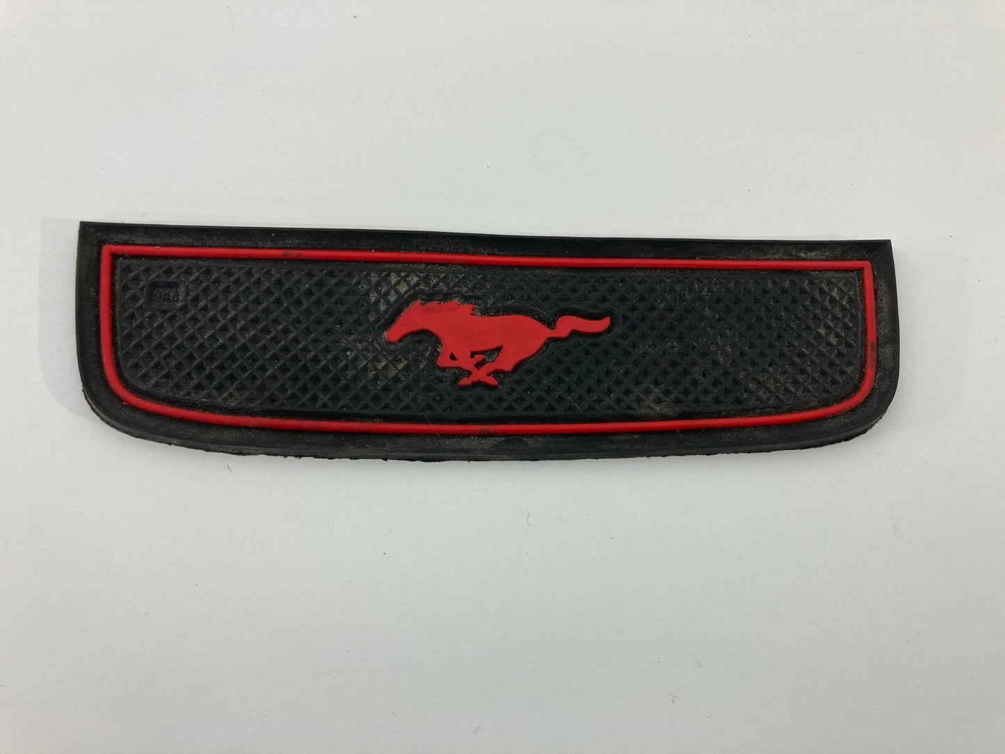 2005 2006 2007 2008 2009 FORD MUSTANG COVER TRIM RUBBER EMBLEM LOGO OEM
