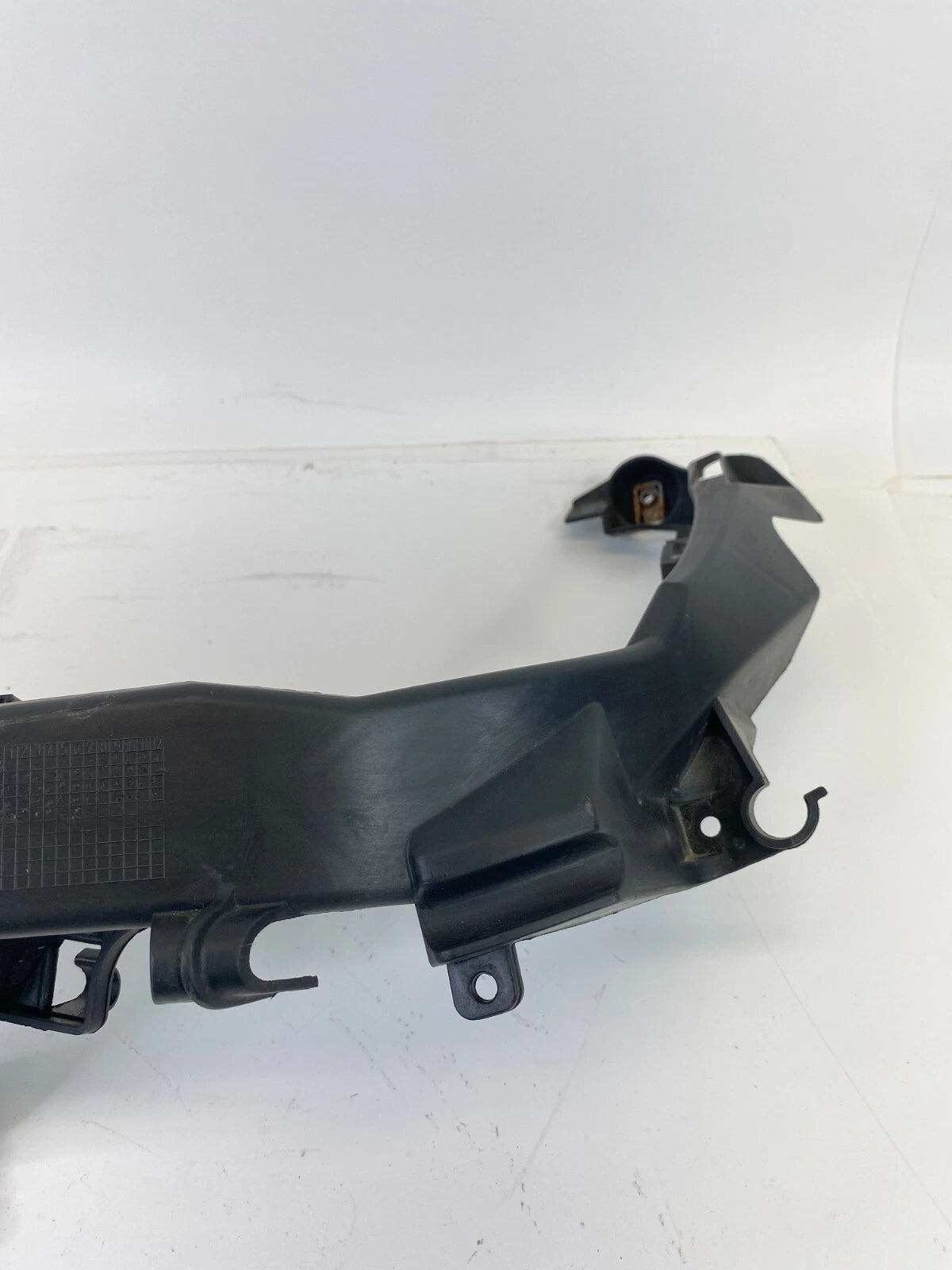 2007 2008 BMW 328XI HEADLIGHT LAMP MOUNT BRACKET DRIVER SIDE LH 51647116707 OEM