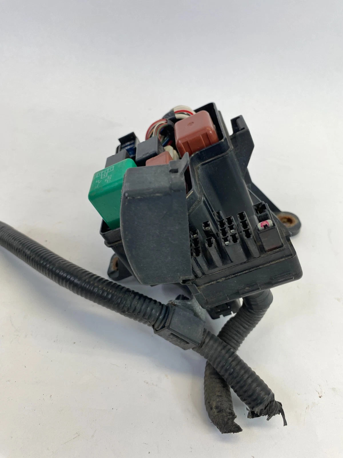 2001-2005 LEXUS GS300 3.0L A/T ENGINE FUSE BOX RELAY JUNCTION BLOCK OEM