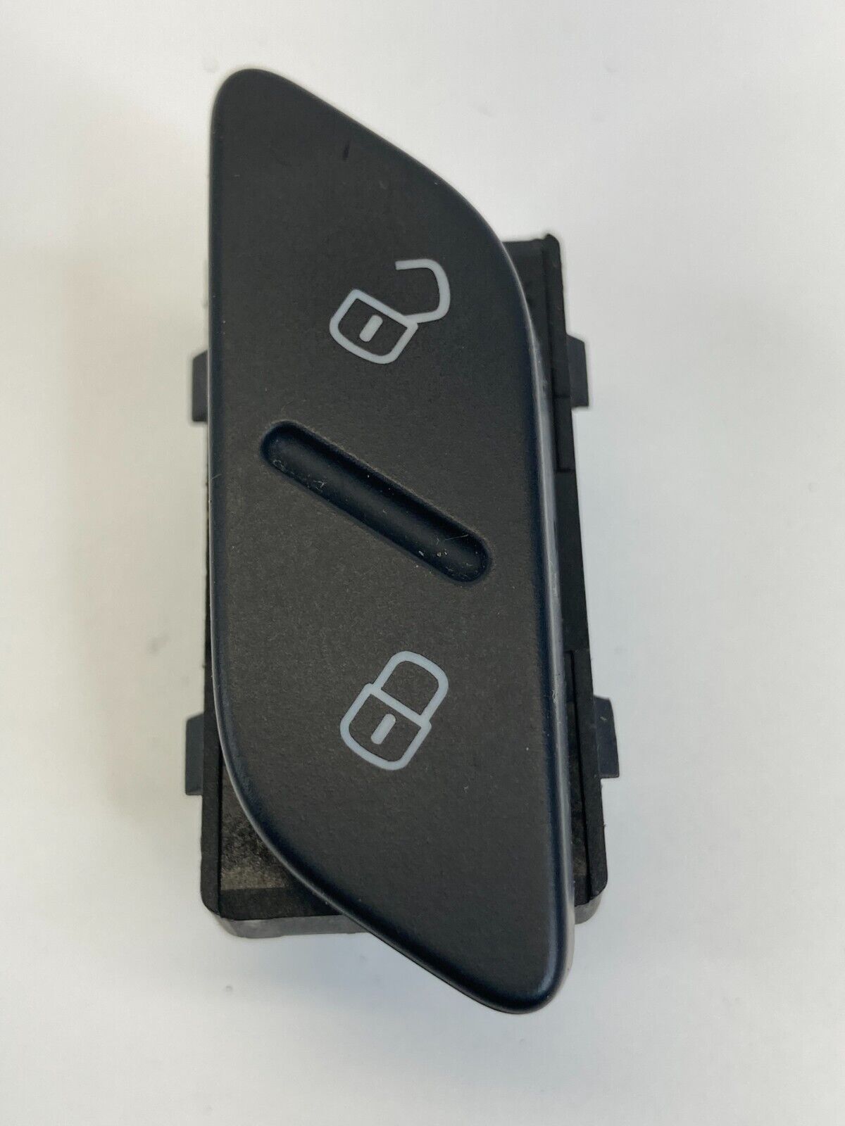 2011-2018 Volkswagen Jetta Front Right Side Door Power Lock Switch 5C6-962-126