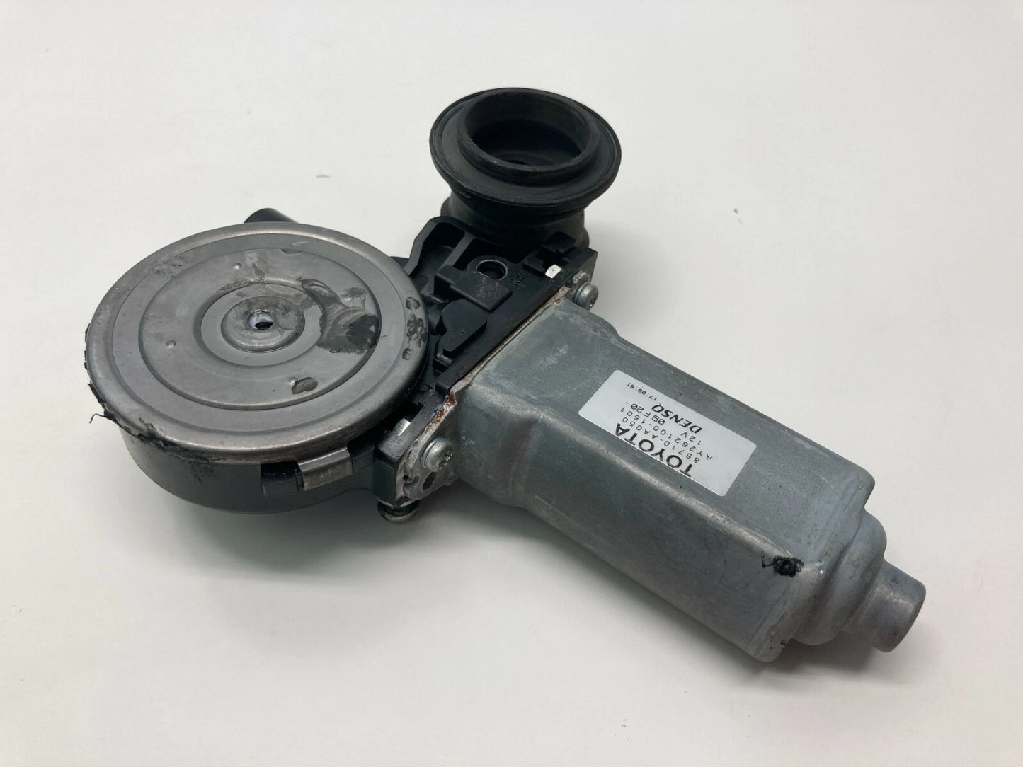 03-08 TOYOTA COROLLA MATRIX 02-06 CAMRY FRONT RIGHT DOOR WINDOW MOTOR 85710AA050