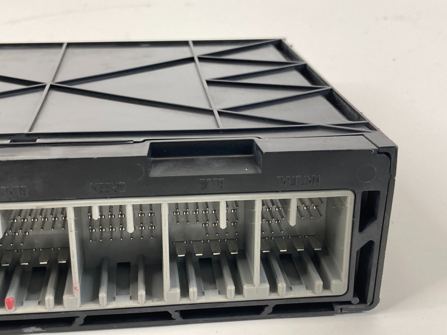 2011 GMC Terrain Body Computer Control Module Unit BCM BCU 13578704 OEM