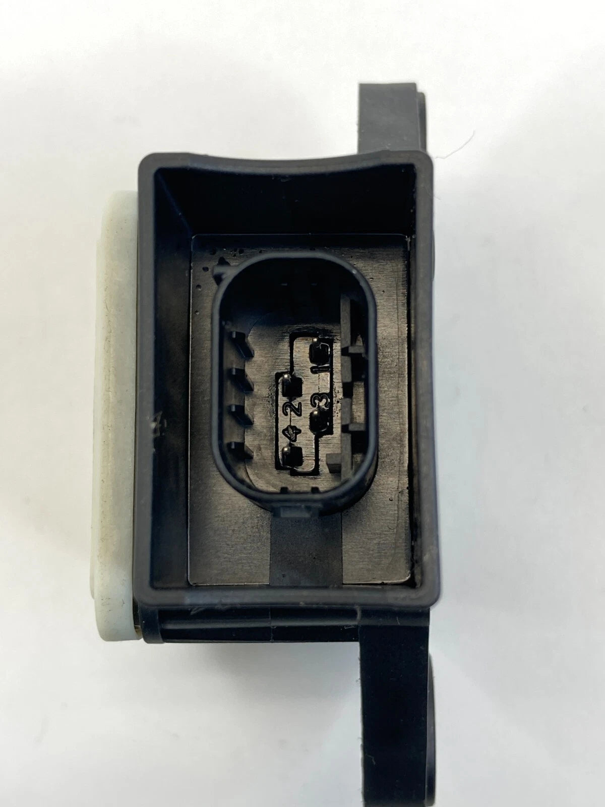 2008-2014 HYUNDAI SONATA 2.0L SUSPENSION YAW RATE SENSOR MODULE UNIT 95690-3K500
