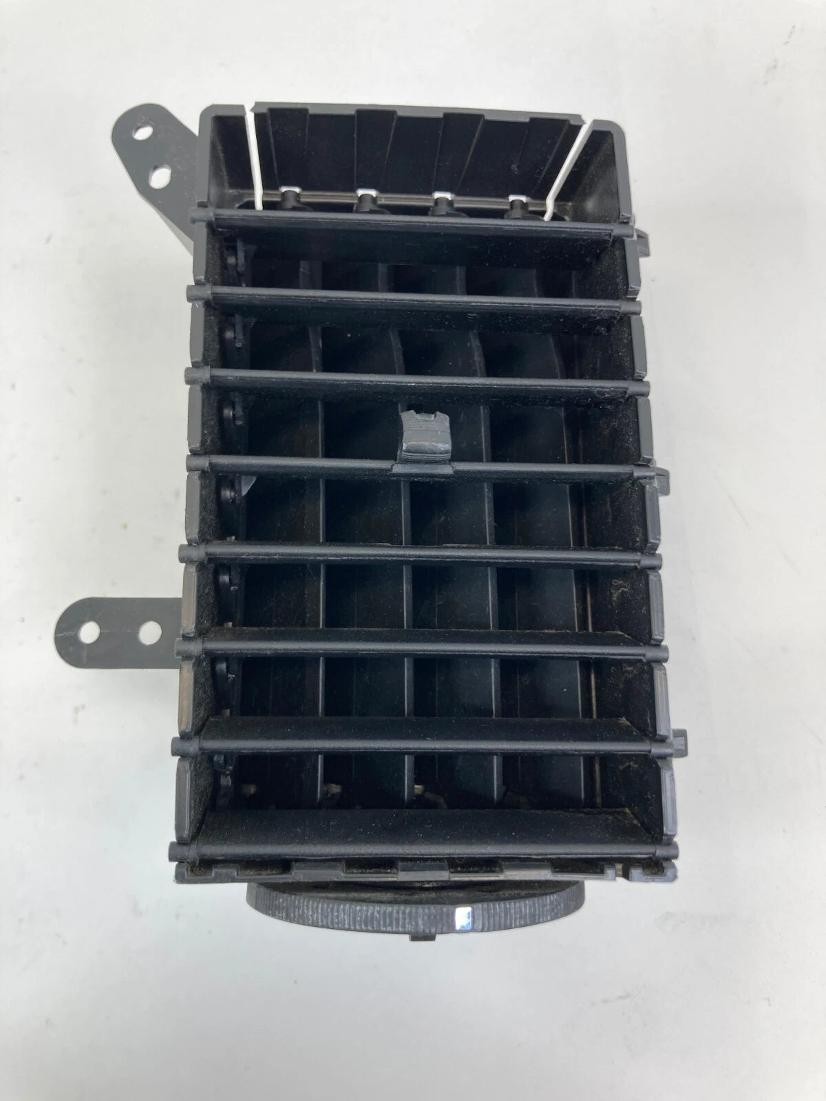 08-10 CHRYSLER TOWN & COUNTRY DASH CENTER RIGHT AC AIR VENT GRILLE 05028728AA