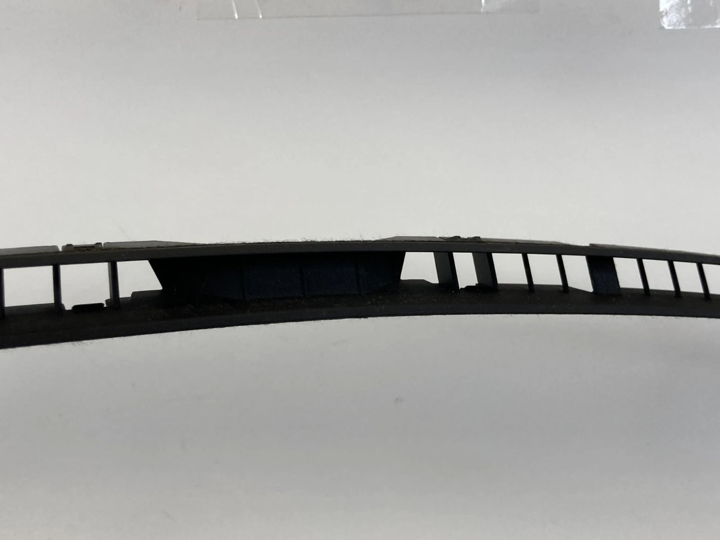 2004-2006 LEXUS RX330 UPPER DASHBOARD DEFROSTER VENT GRILLE TRIM 55981-0E010 OEM