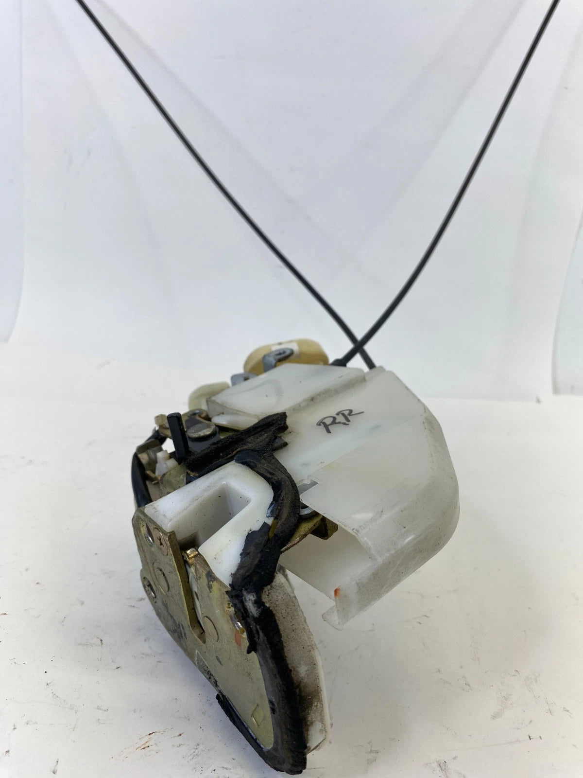 1998-2005 LEXUS GS300 REAR RIGHT SIDE DOOR LOCK LATCH REALEASE ACTUATOR OEM