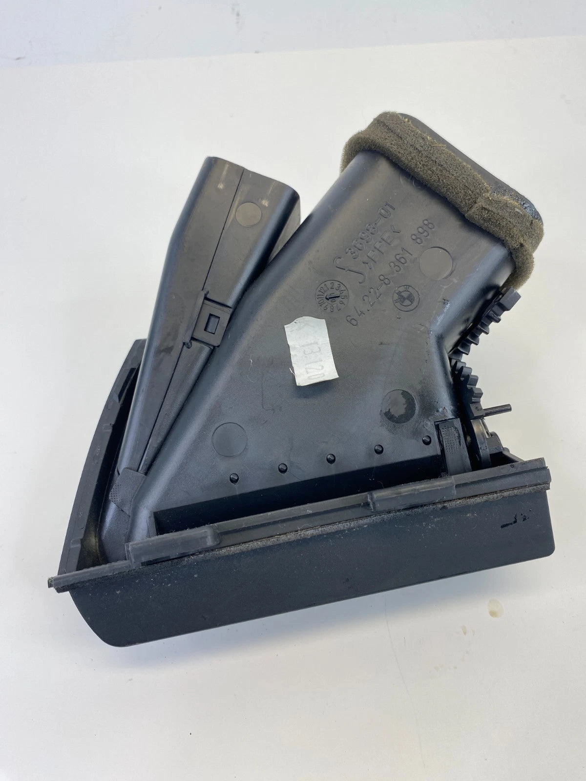 2001-2005 BMW 325I DASH RIGHT PASSENGER AC AIR VENT GRILLE OUTER 64228361898