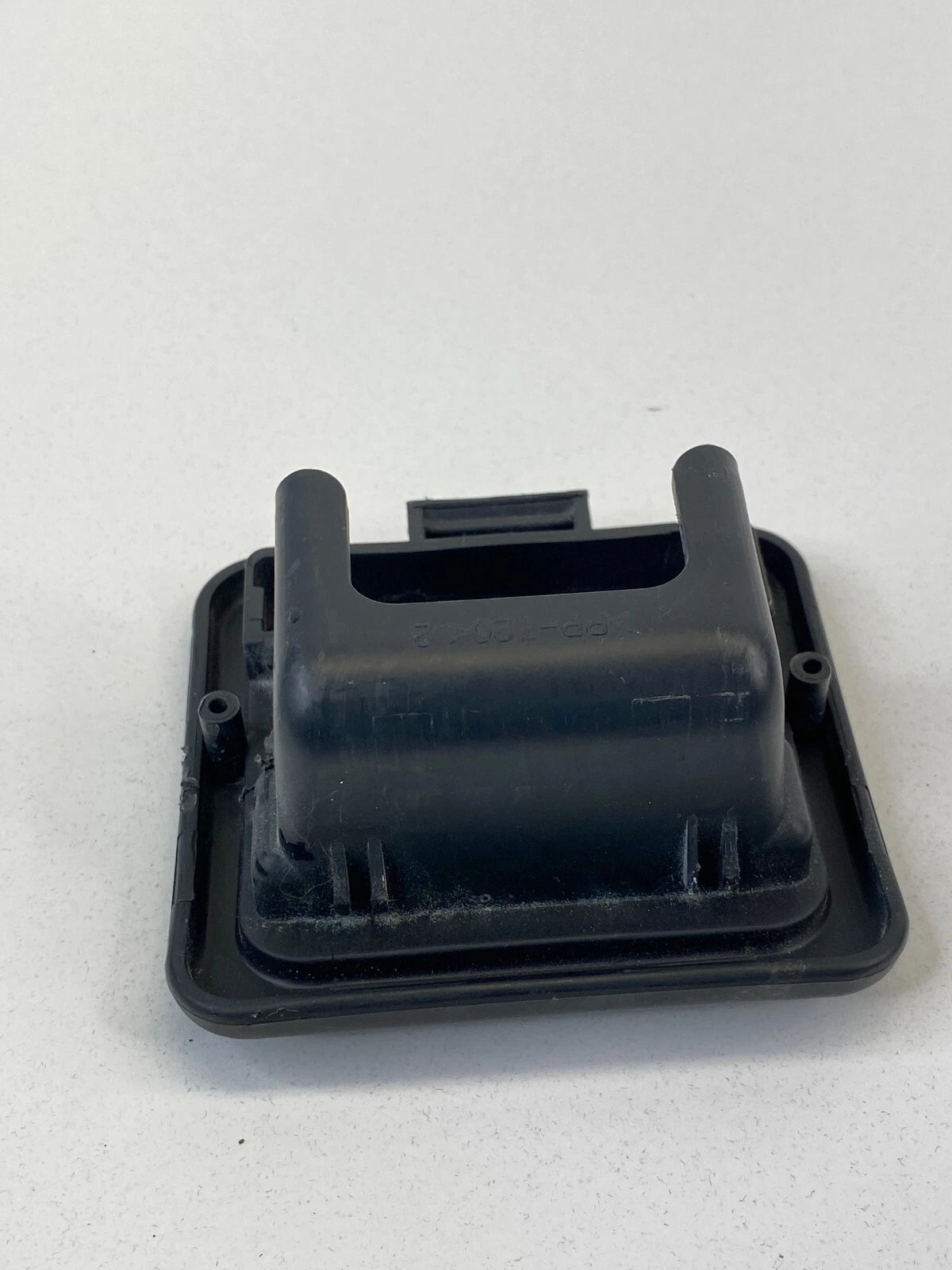 11-14 HYUNDAI SONATA REAR SEAT CHILD ANCHOR HOOK COVER CAP TRIM OEM