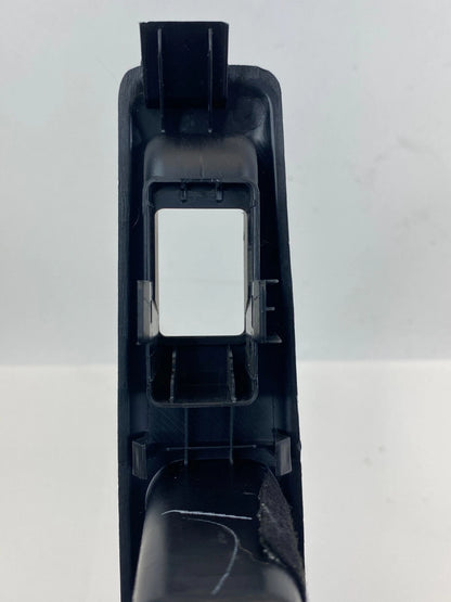 2008-2013 NISSAN ROGUE REAR RIGHT SIDE POWER WINDOW SWITCH BEZEL 82960JM00A