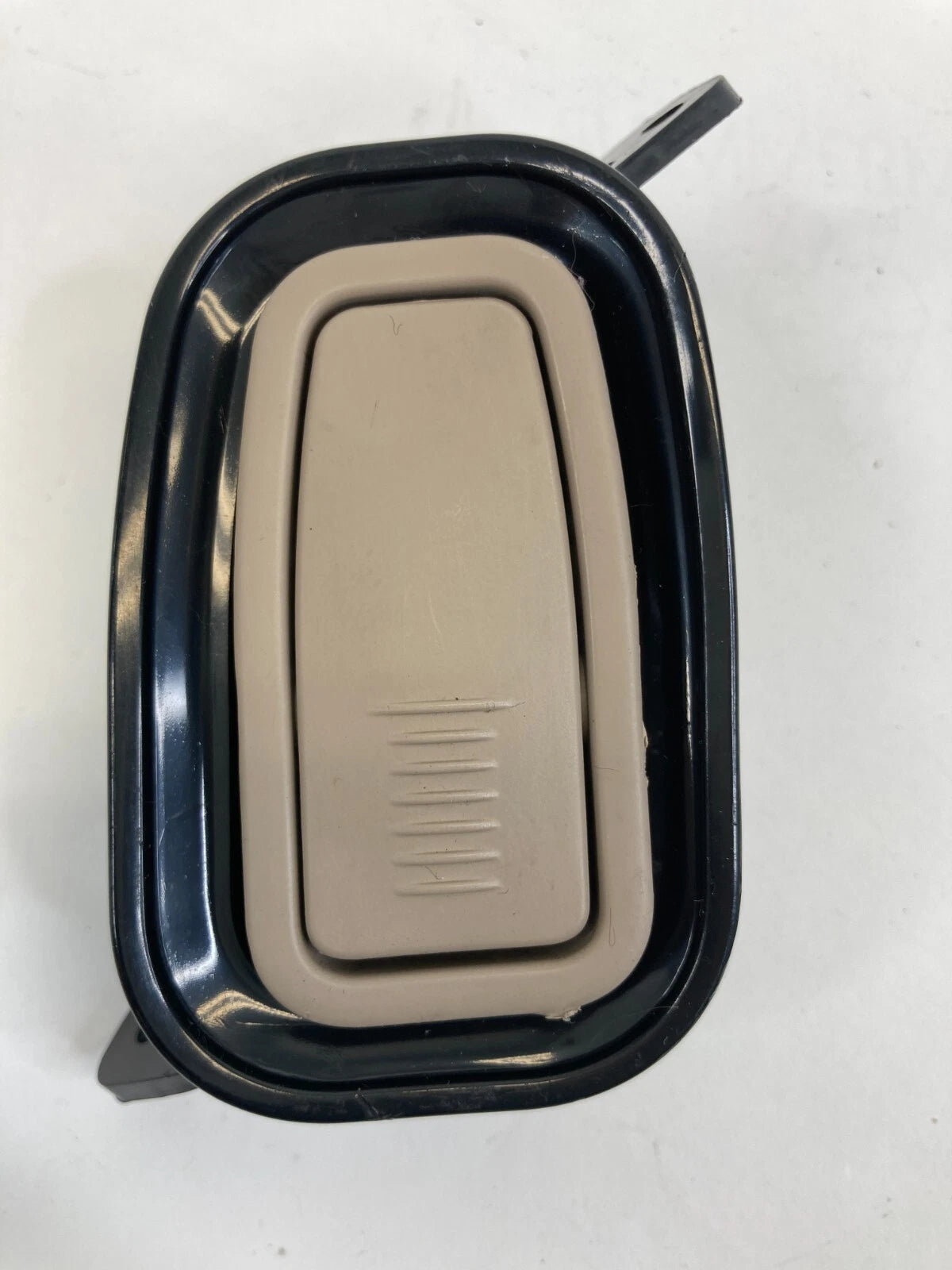05 06 07 08 09 10 KIA SPORTAGE INTERIOR HOOK COVER ASSEMBLY 1F847-10060 OEM