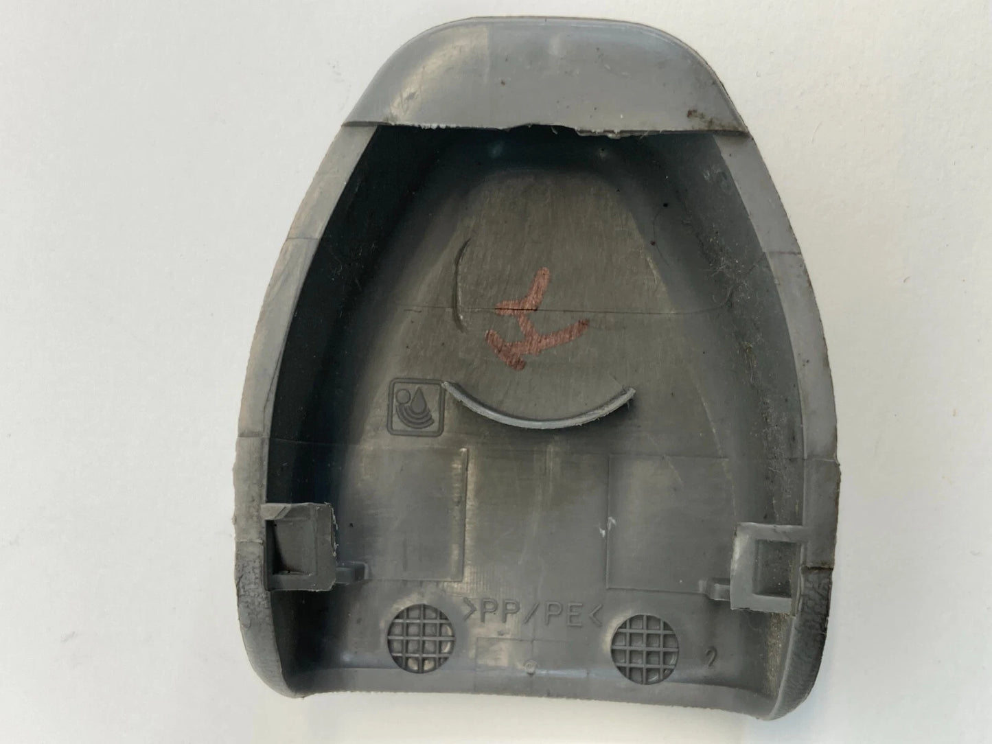 03-08 TOYOTA COROLLA 07-11 CAMRY FRONT LEFT DOUBLE CAB SEAT BELT RETRACTOR COVER