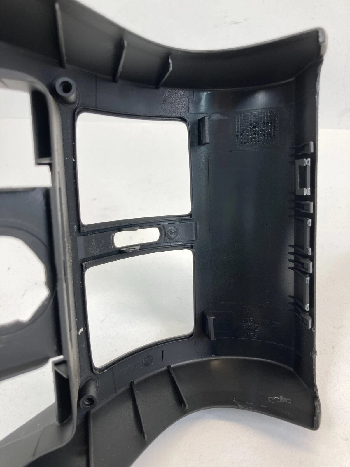 2006-2010 VOLKSWAGEN PASSAT 09-11 CC REAR CENTER CONSOLE TRIM PLATE FRAME OEM