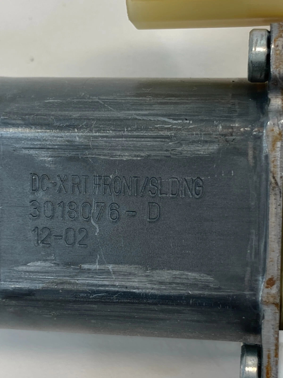 2012-2015 RAM CARGO C/V REAR RIGHT SIDE SLIDING DOOR WINDOW MOTOR 0130822334 OEM