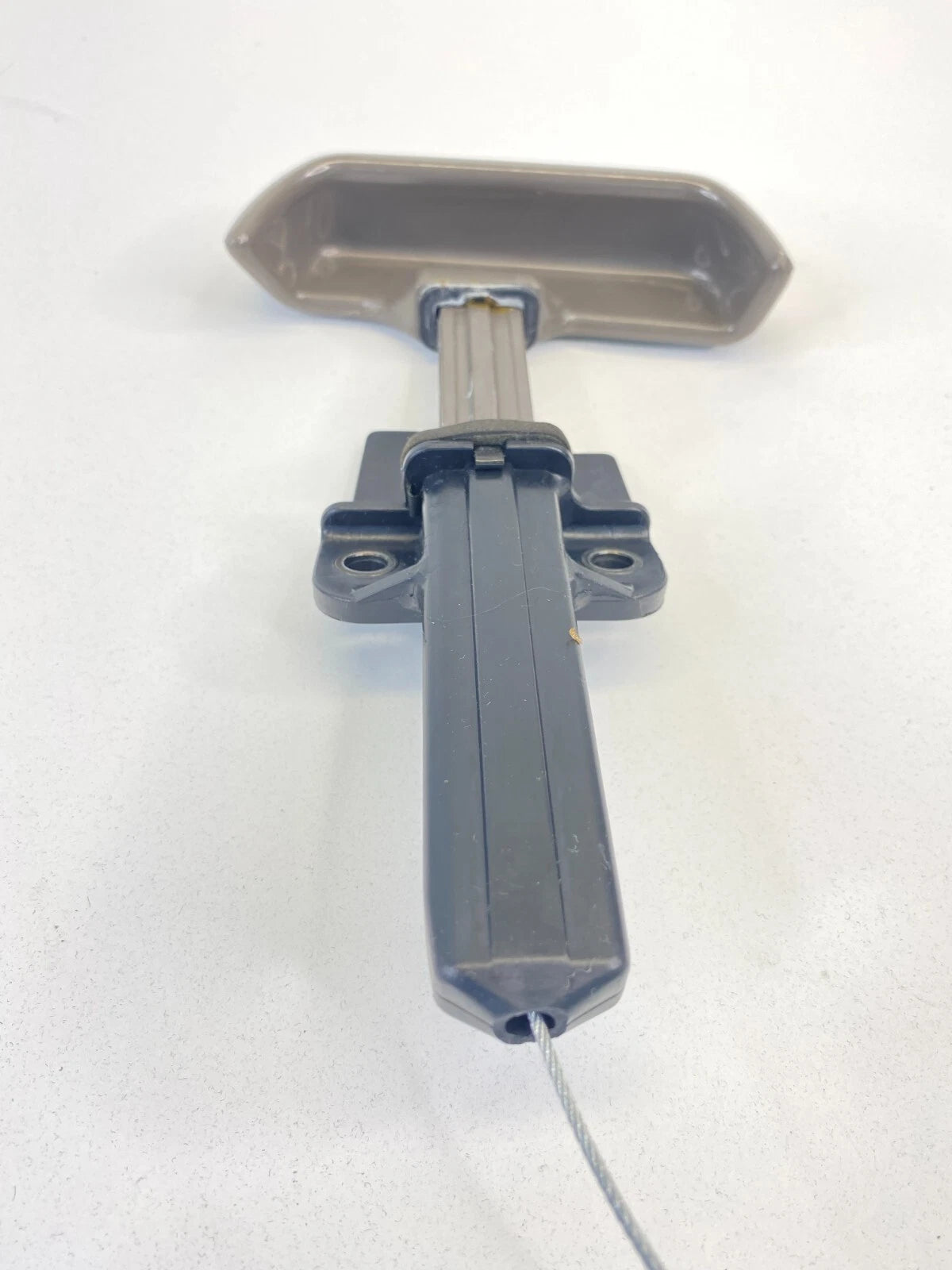 98 99 00 LEXUS LS400 DASHBOARD PARKING EMERGENCY BRAKE RELEASE HANDLE OEM