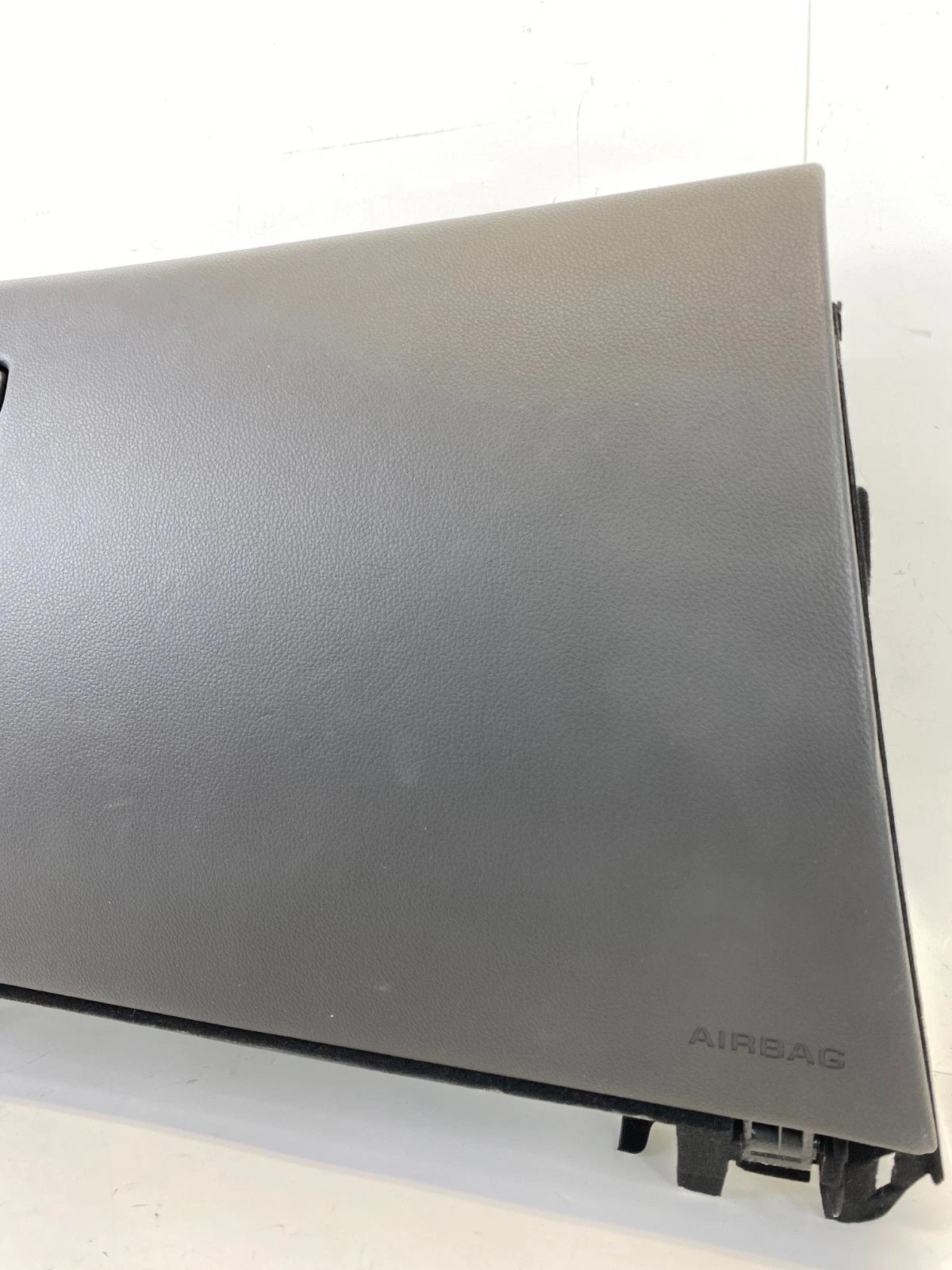 2013-2019 CADILLAC ATS BOX LOCK LATCH HANDLE STORAGE COMPARTMENT 22961869 OEM