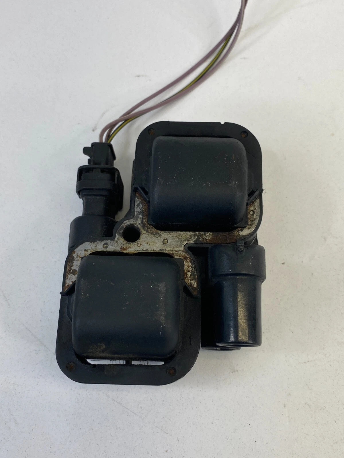 99-03 MERCEDES-BENZ CLK 430 4.3L ENGINE IGNITION COIL INGITER A0001587803 OEM