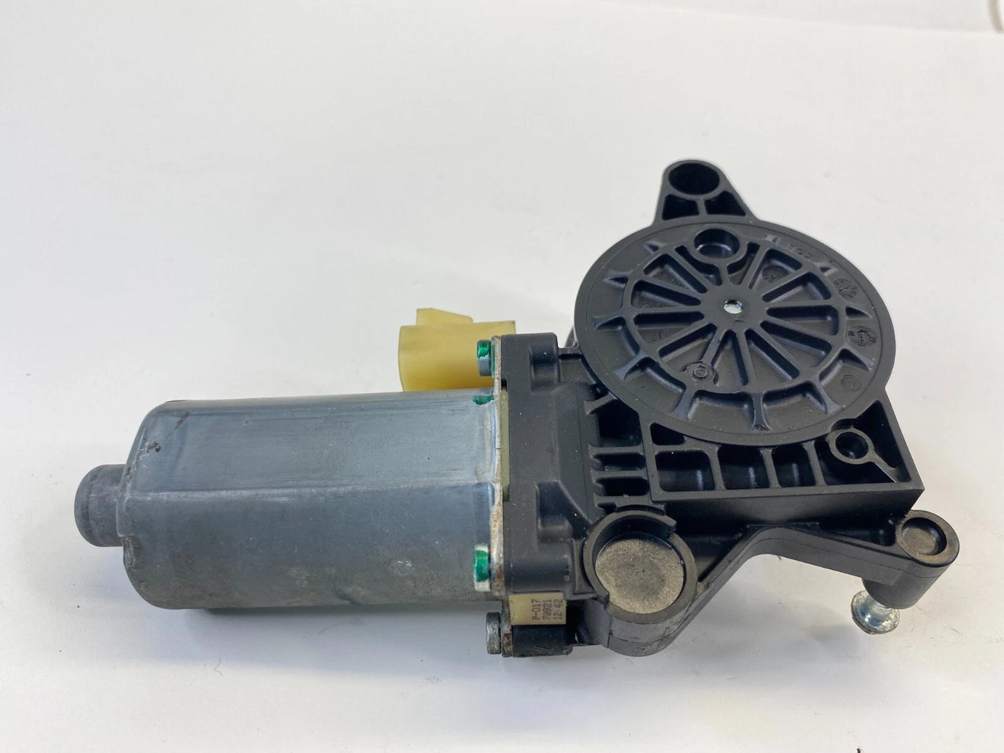 2002-2009 CHEVROLET TRAILBLAZER REAR LEFT SIDE DOOR POWER WINDOW MOTOR ASSEMBLY