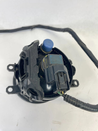 2009-2015 TOYOTA VENZA RIGHT SIDE FRONT FOG LIGHT LAMP ASSEMBLY OEM 271514-02