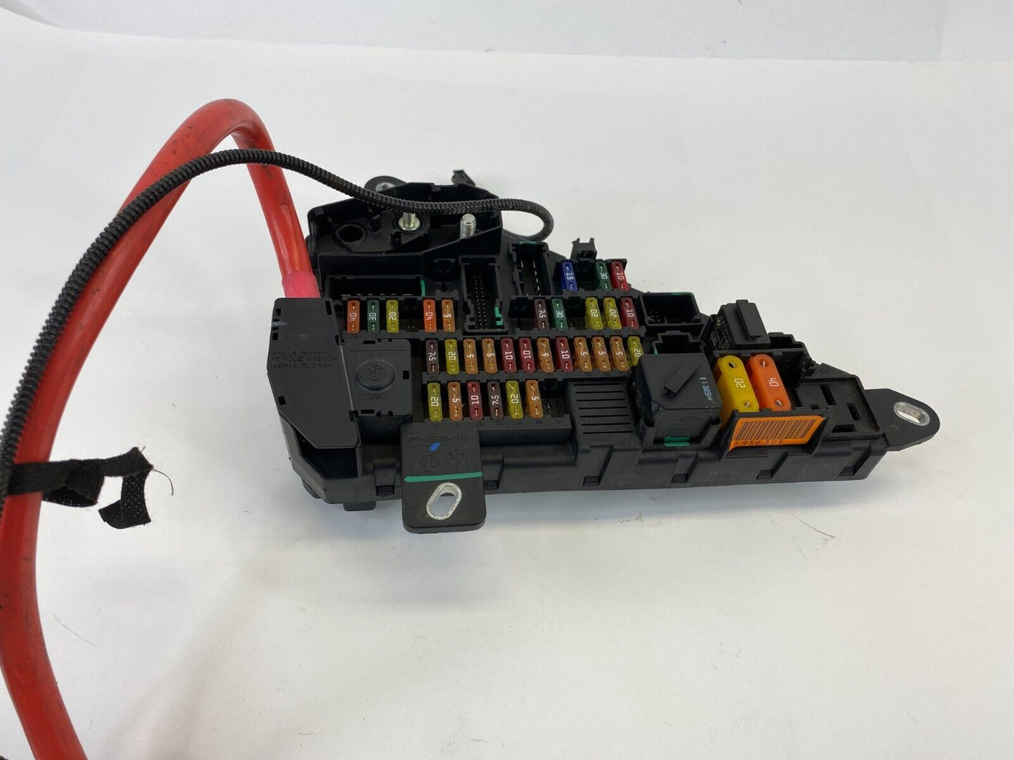 06 07 BMW 530i 3.0L CVT Rear Trunk Power Distribution Fuse Relay Box 695650502