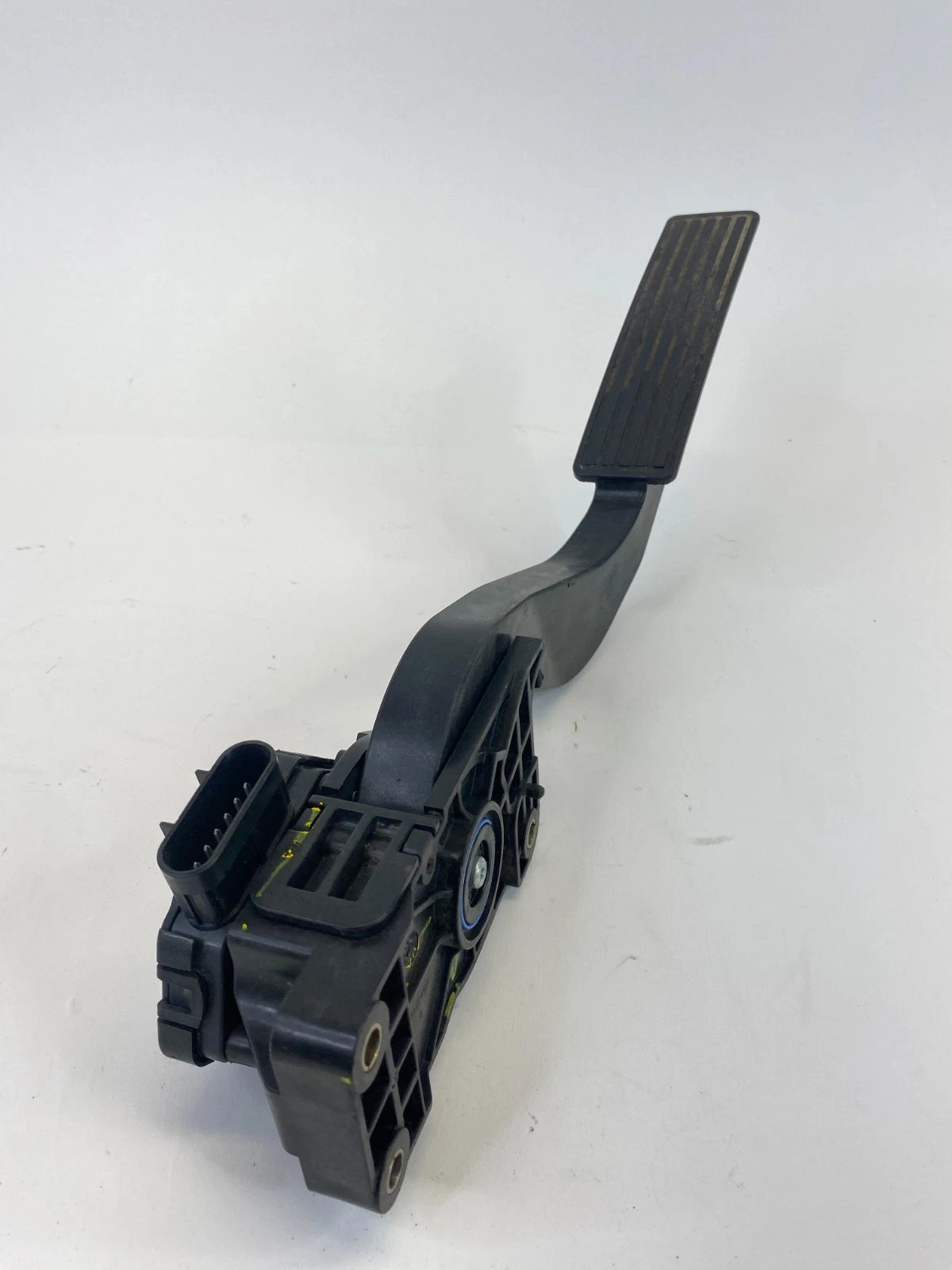 2010-2017 CHEVROLET EQUINOX GMC TERRAIN ACCELERATOR GAS PEDAL POSITION SENSOR