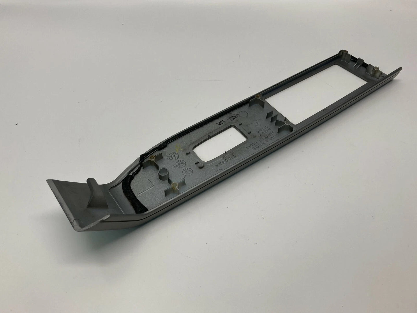 2007-2010 JEEP COMPASS REAR LEFT SIDE DOOR POWER WINDOW SWITCH TRIM BEZEL