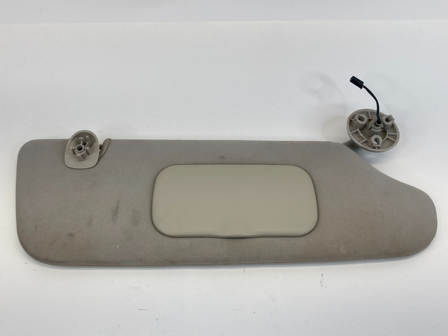 2011-2016 Town & Country 2011-2020 Grand Caravan Right Sunvisor Sun Visor Light