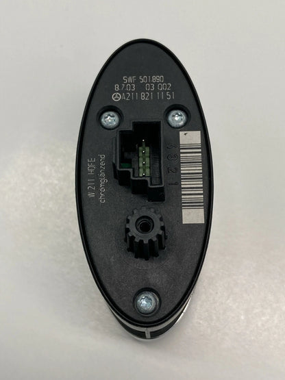 2003-2006 MERCEDES-BENZ E 320 TRUNK LATCH RELEASE OPENER LEVER CONTROL SWITCH